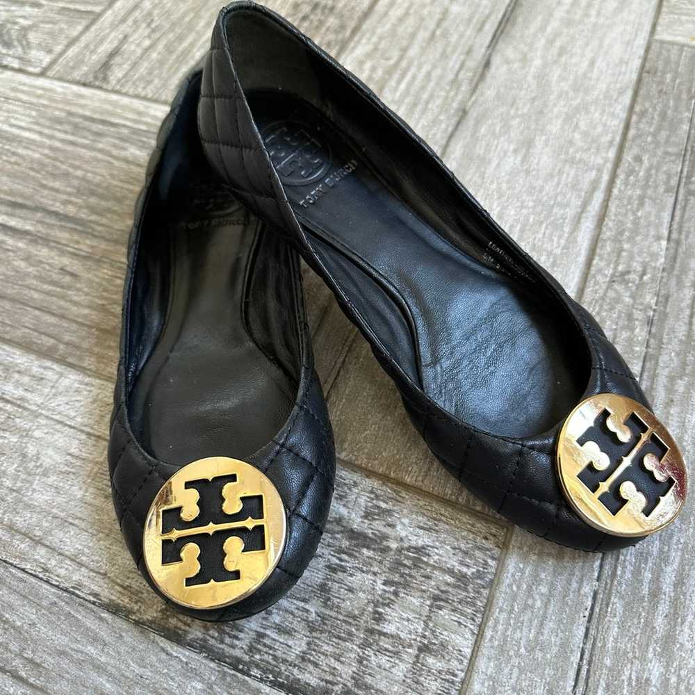 Tory Burch quilted flats gold emblem - image 1