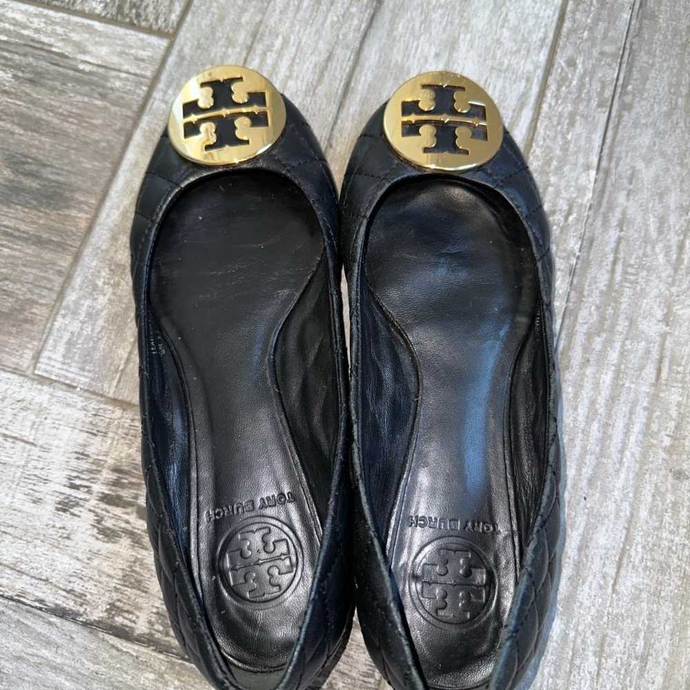 Tory Burch quilted flats gold emblem - image 3