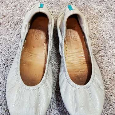 Tieks Cream/Beige Flats