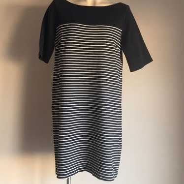 Gap dress Large Casual navy blue striped