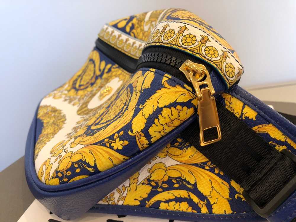 Versace Belt Bag Barocco Medusa 100% leather - image 5