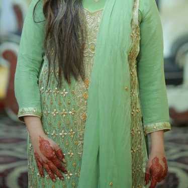 Heavy Pakistani wedding wear - image 1