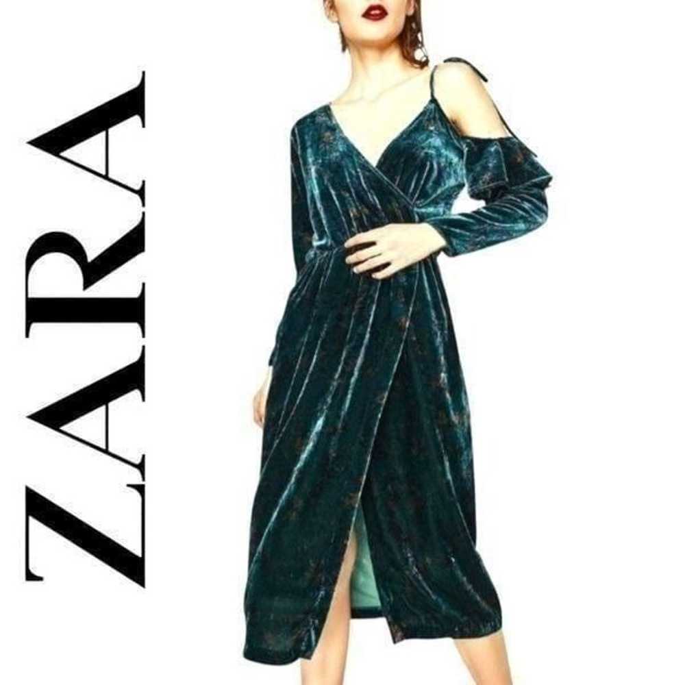 ZARA SPLIT HEM EMERALD GREEN VELVET ONE SHOULDER … - image 1