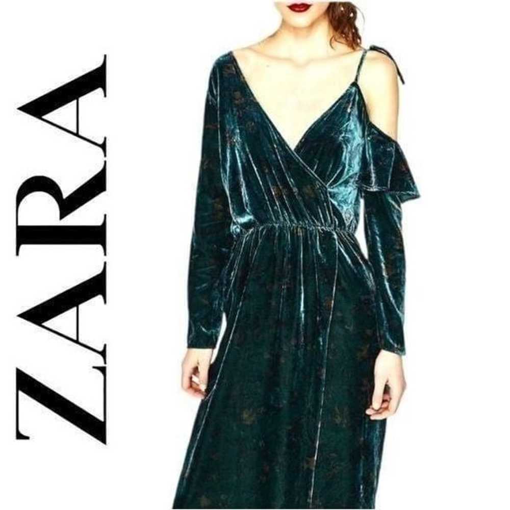 ZARA SPLIT HEM EMERALD GREEN VELVET ONE SHOULDER … - image 2