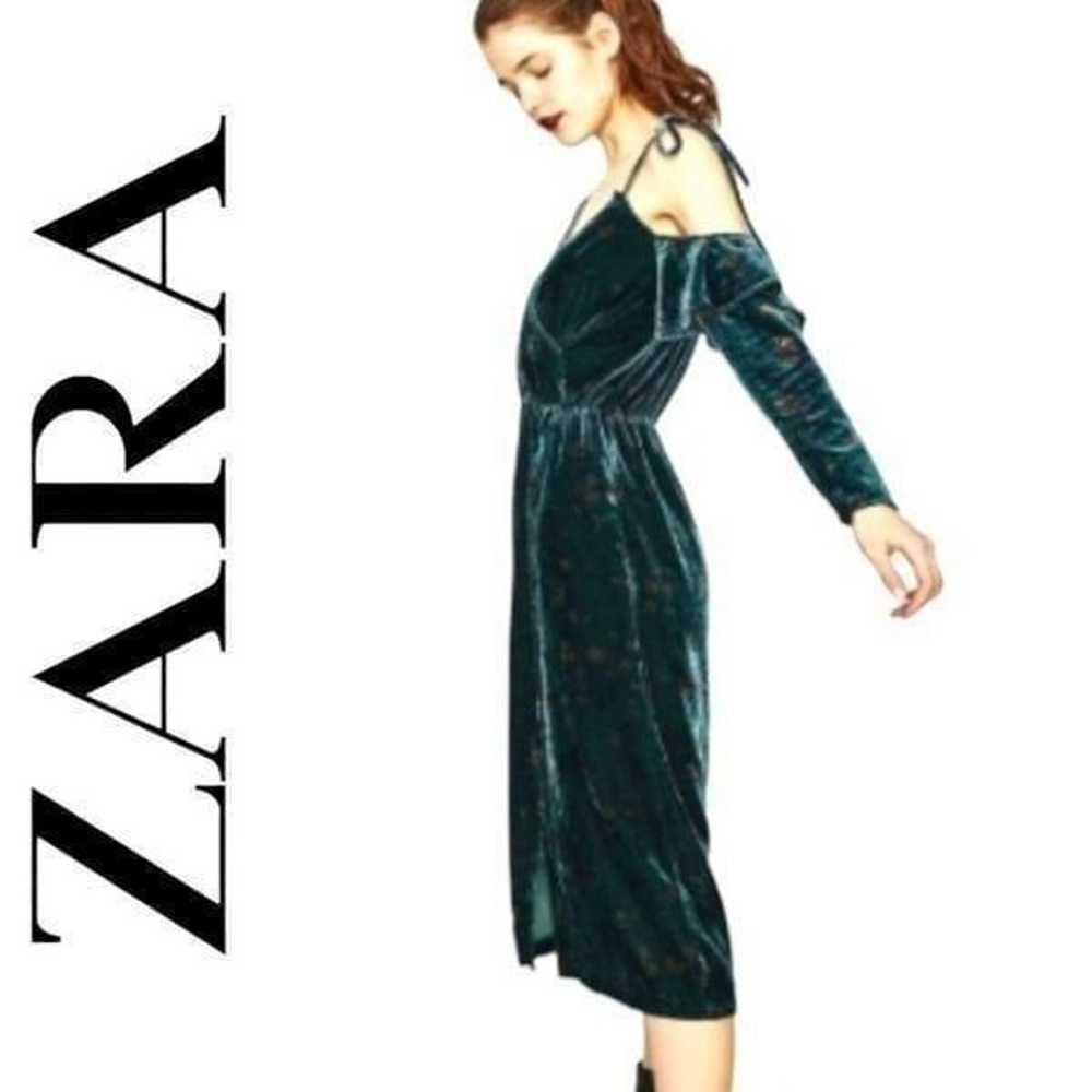 ZARA SPLIT HEM EMERALD GREEN VELVET ONE SHOULDER … - image 5