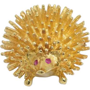 Ruby 14k Yellow Gold Baby Hedgehog Brooch Vintage - image 1