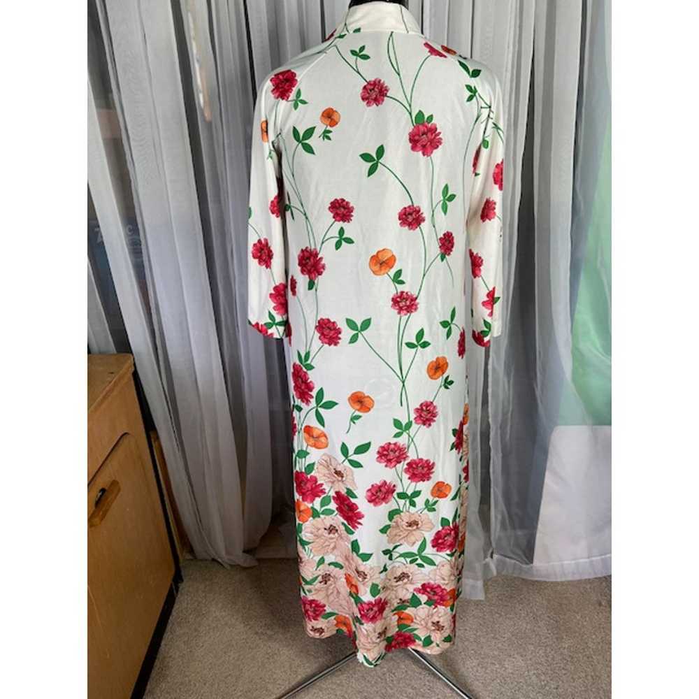 MuuMuu frolicking dress house coat floral red ora… - image 4