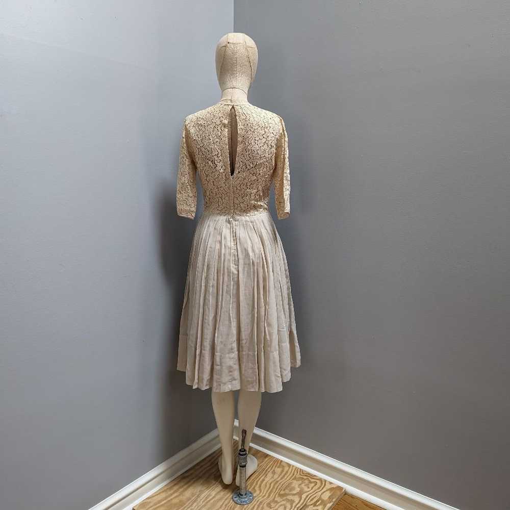 Miss Elliette Vintage Beige Lace Dress Size 12 - image 2