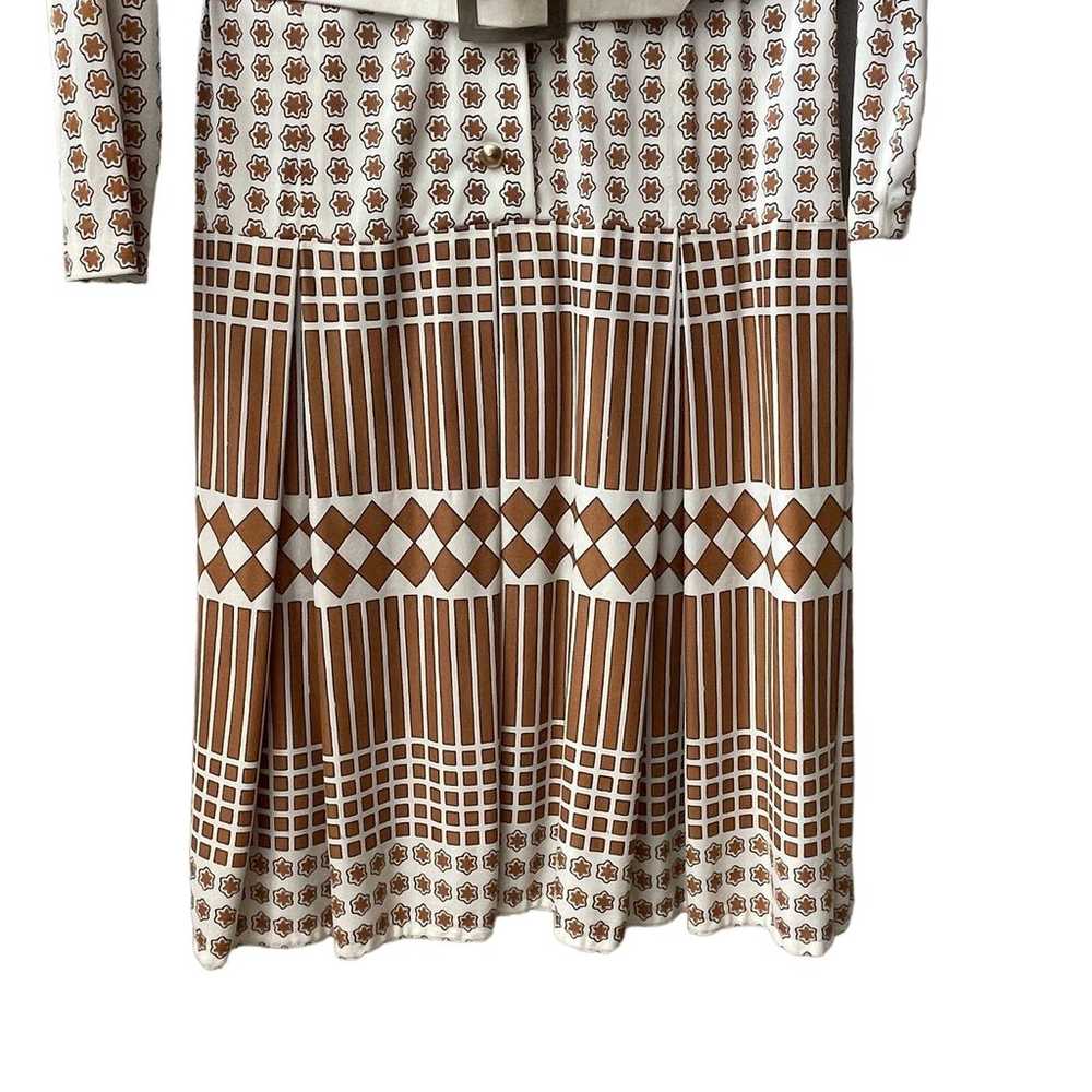 VINTAGE 70s Geometric Print Shirt Dress with Matc… - image 4