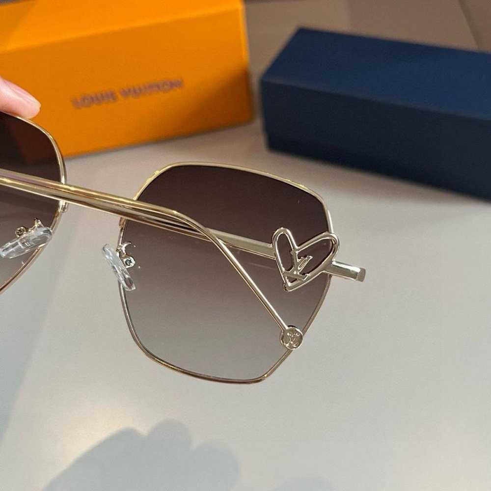 Louis Vuitton Oversized sunglasses - image 5