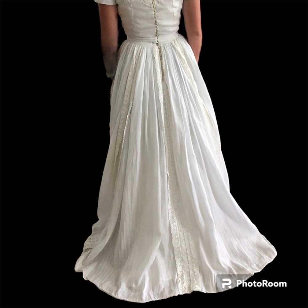 Vintage 1970s Phillipa wedding gown with train si… - image 10