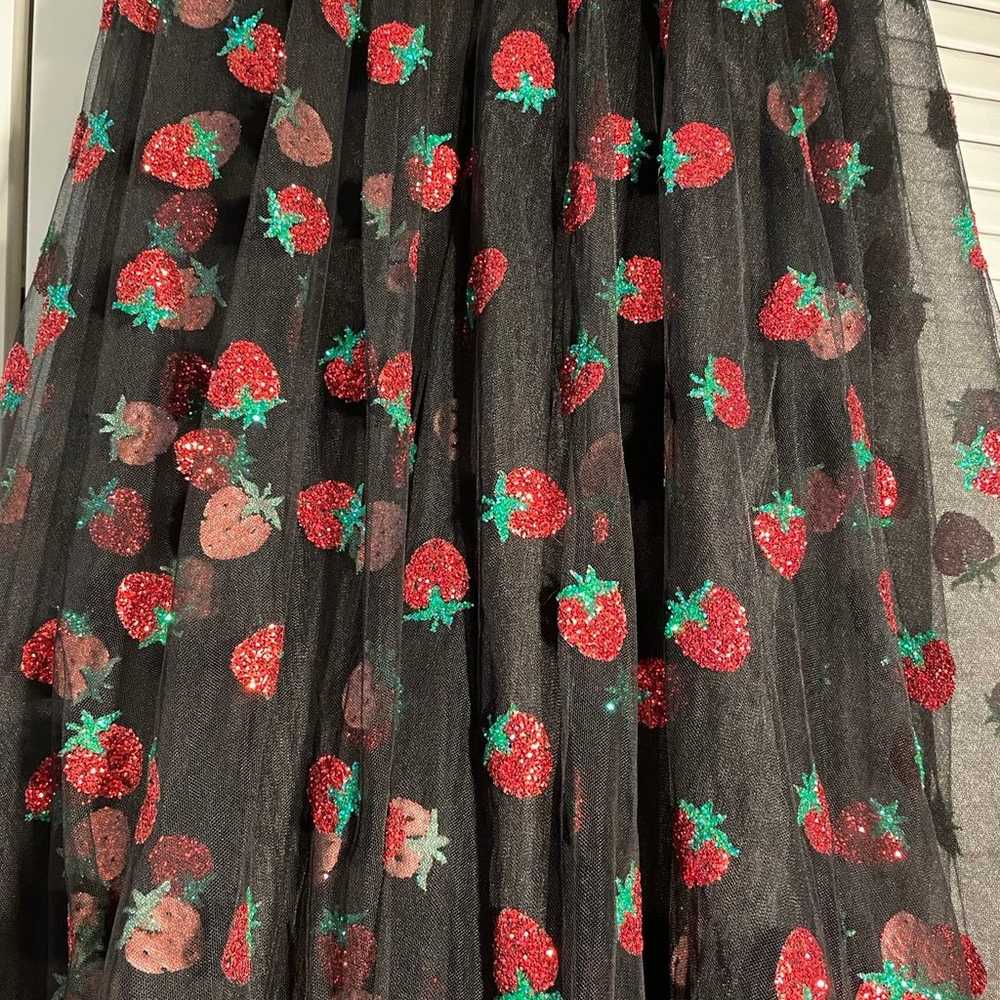 NWOT Lirika Matoshi Strawberry Dress - image 6