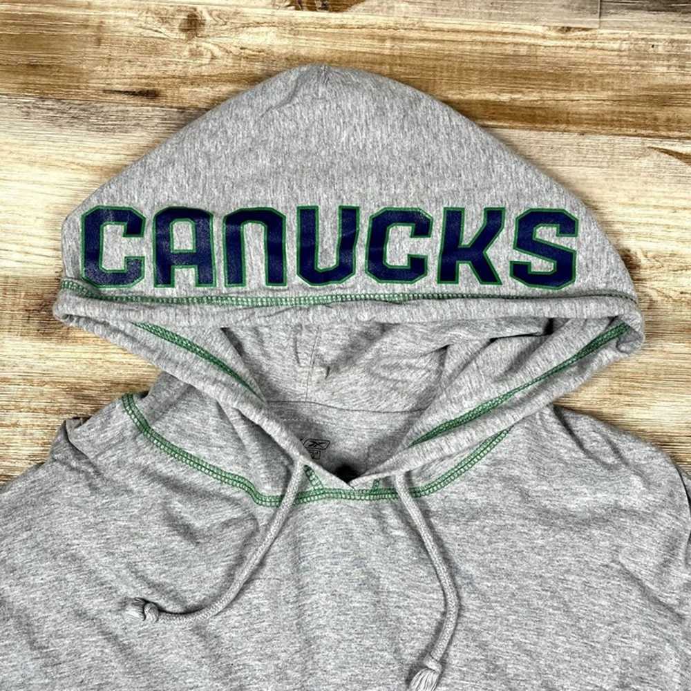 Reebok NHL Vancouver Canucks Grey Long Sleeve Hoo… - image 4