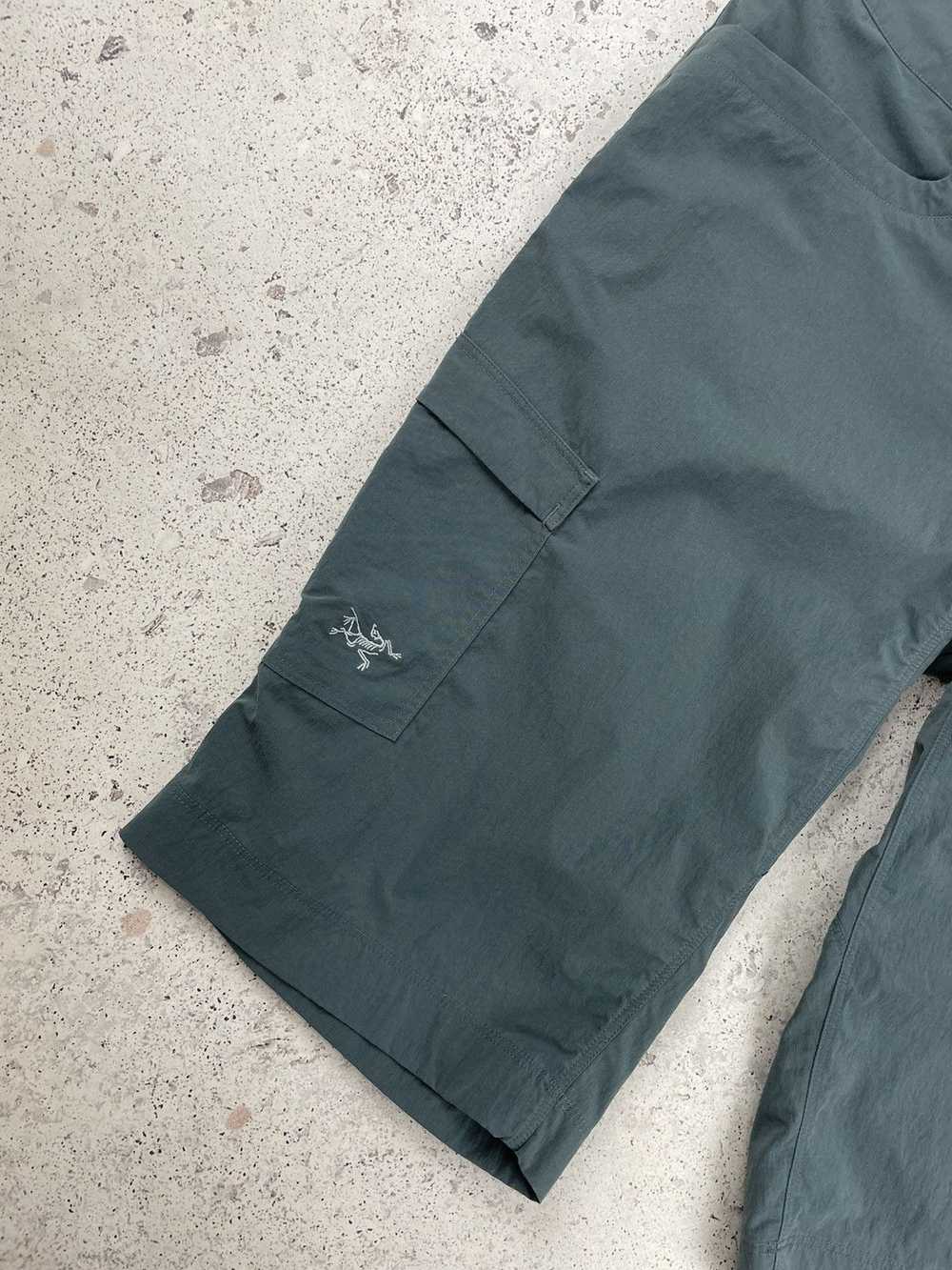 Arc'Teryx × Outdoor Life Arcteryx Nylon Shorts Wo… - image 3