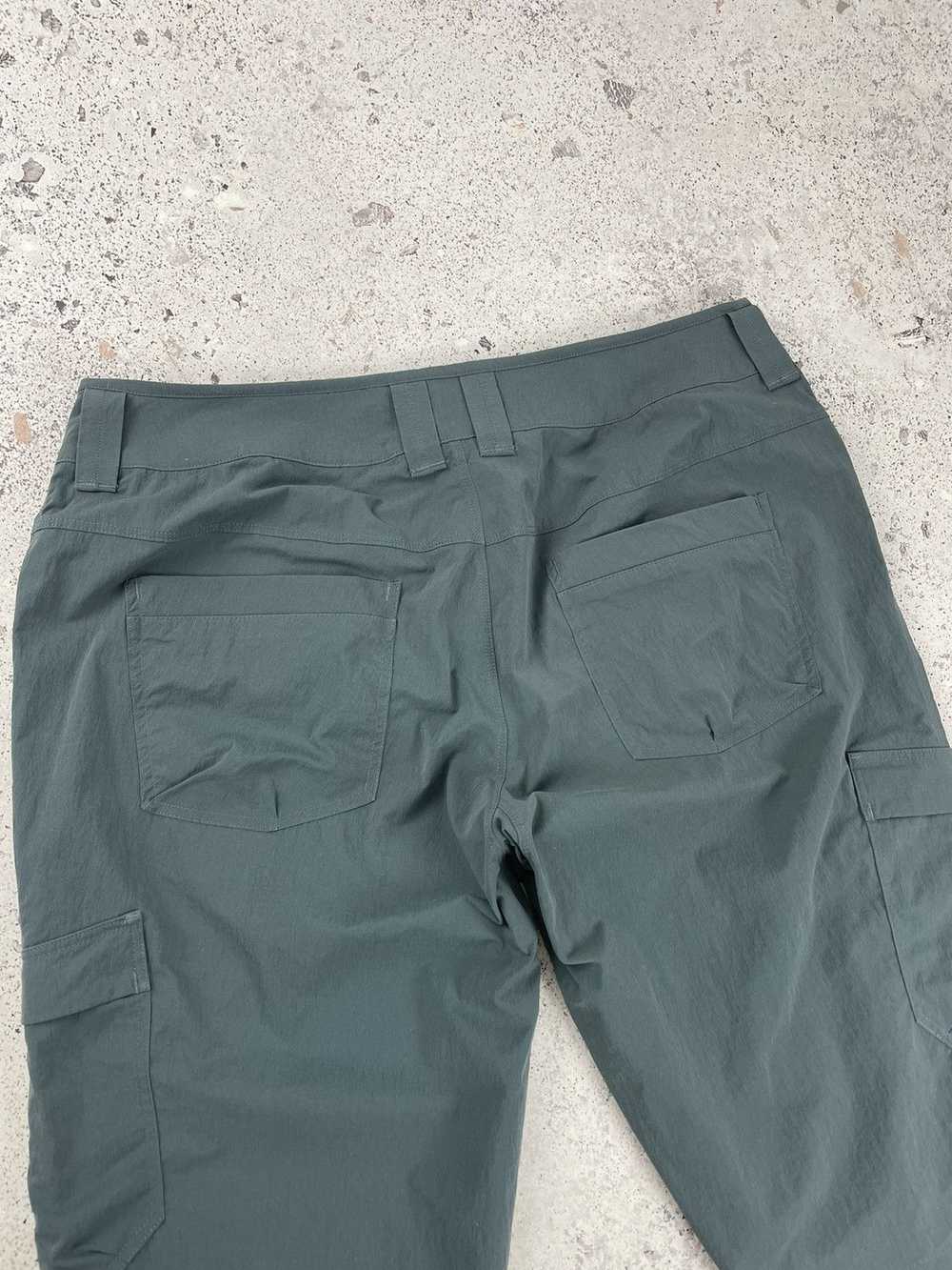 Arc'Teryx × Outdoor Life Arcteryx Nylon Shorts Wo… - image 7