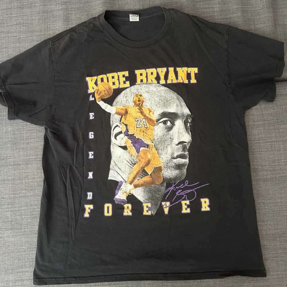 Kobe Bryant Graphic T-Shirt Legend Forever T-shir… - image 1