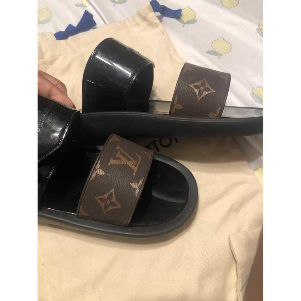 Louis Vuitton Sunbath patent leather sandal - image 4