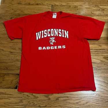Vintage Wisconsin Badgers Shirt!