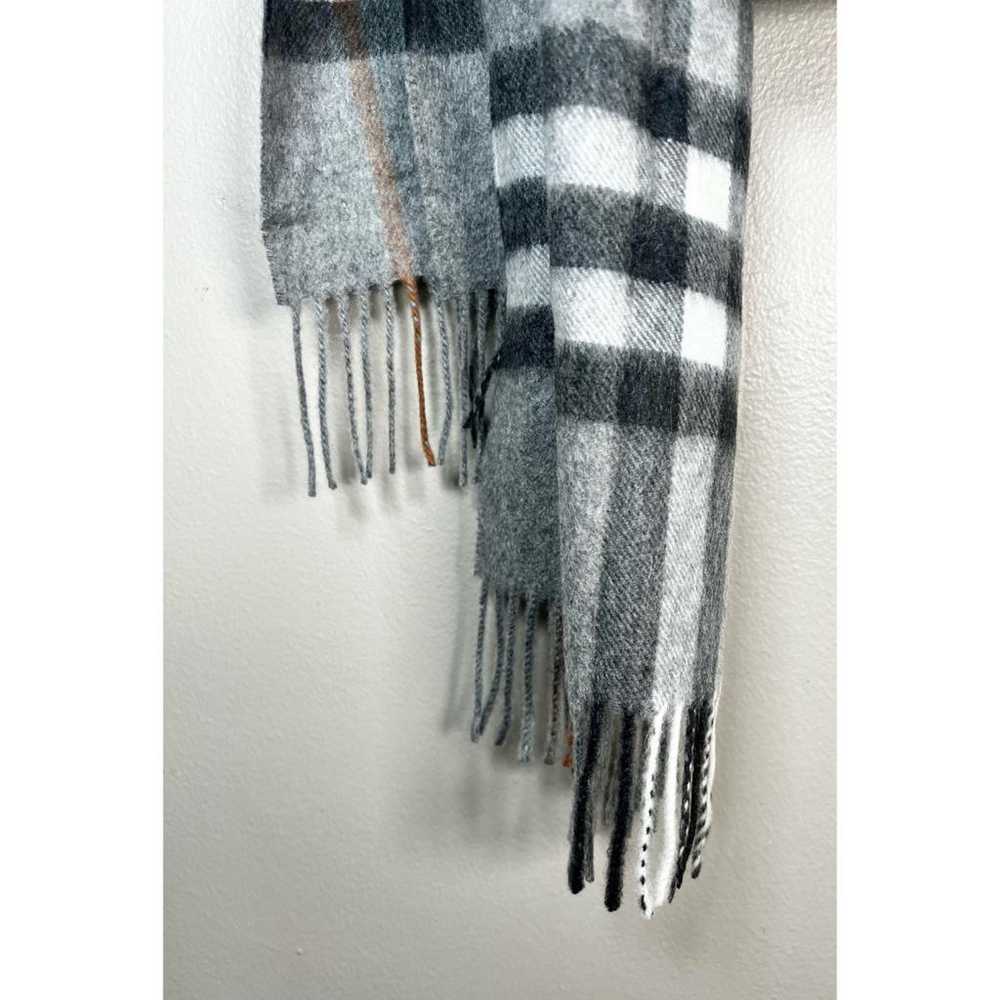 Burberry Cashmere scarf - image 3