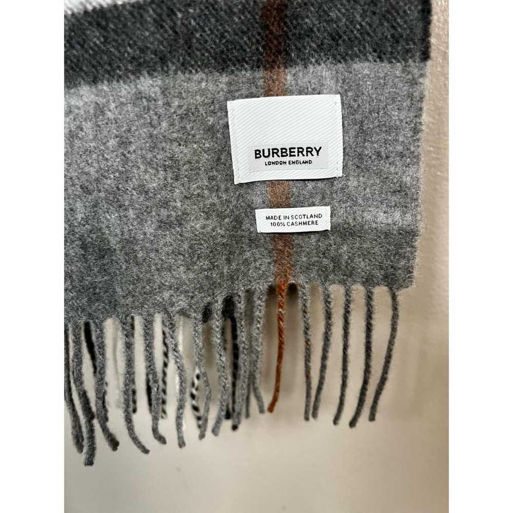 Burberry Cashmere scarf - image 5