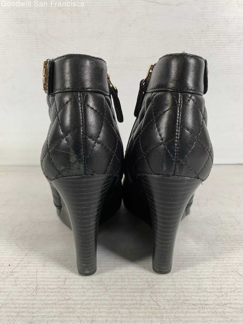 Tory Burch Womens Black Leather Quilted Round Toe… - image 4