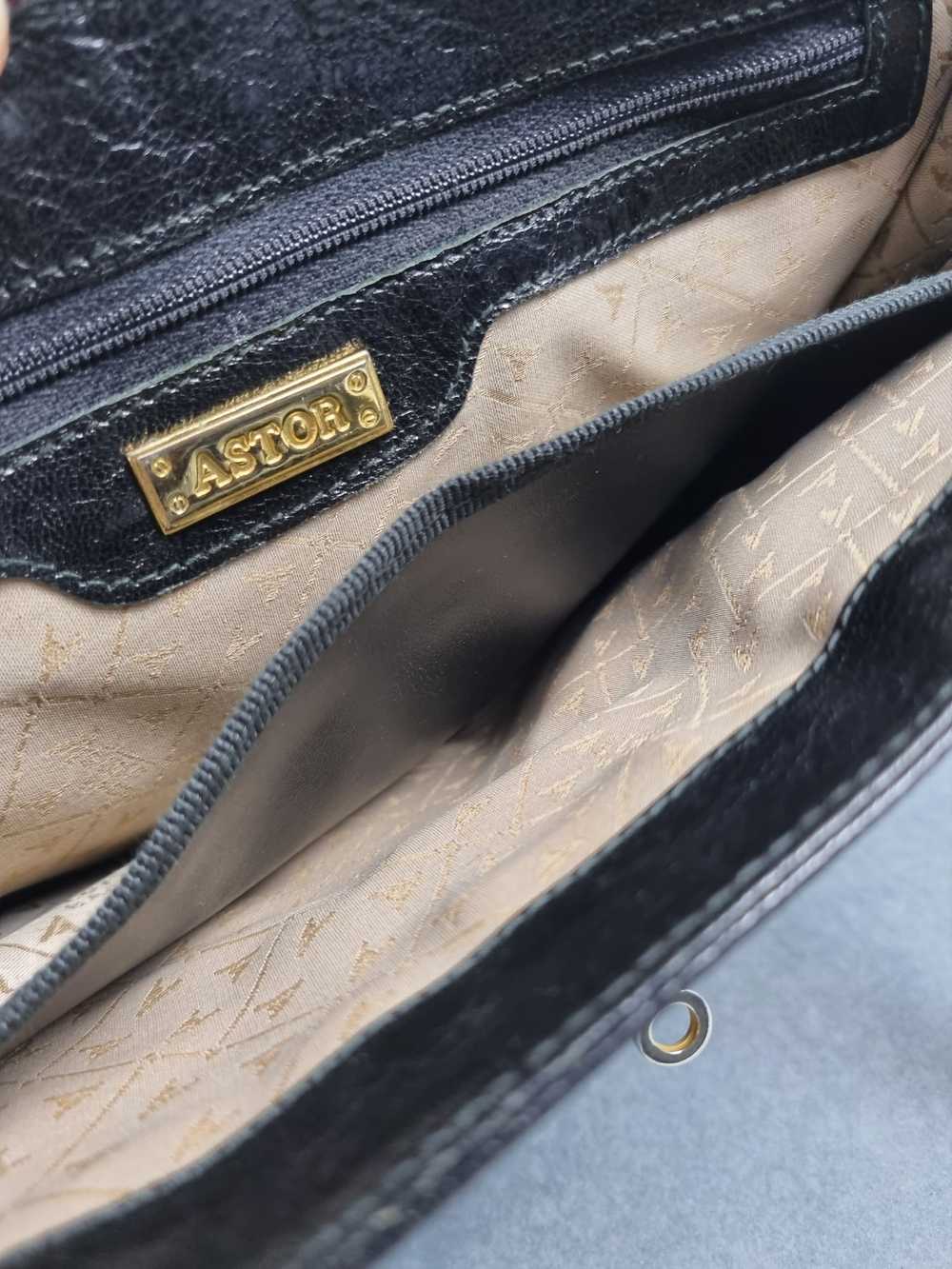 Leather × Luxury × Vintage Astor Leather Bag Herm… - image 12