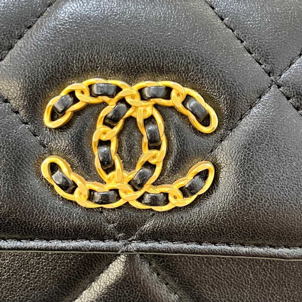 Chanel 19 Flap Coin Purse Ap1787 Black / Lambskin… - image 12