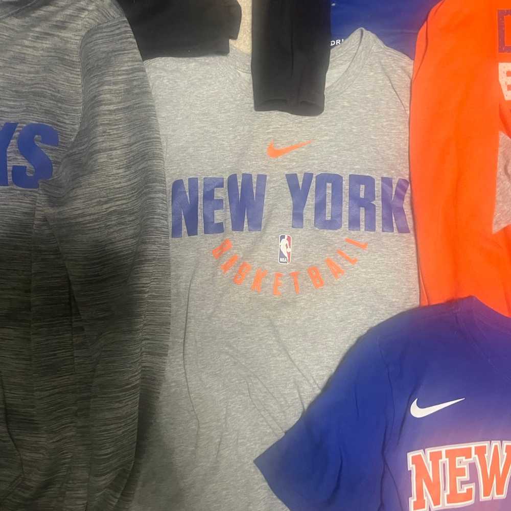 Nike New York Knicks shirt bundle size small - image 4