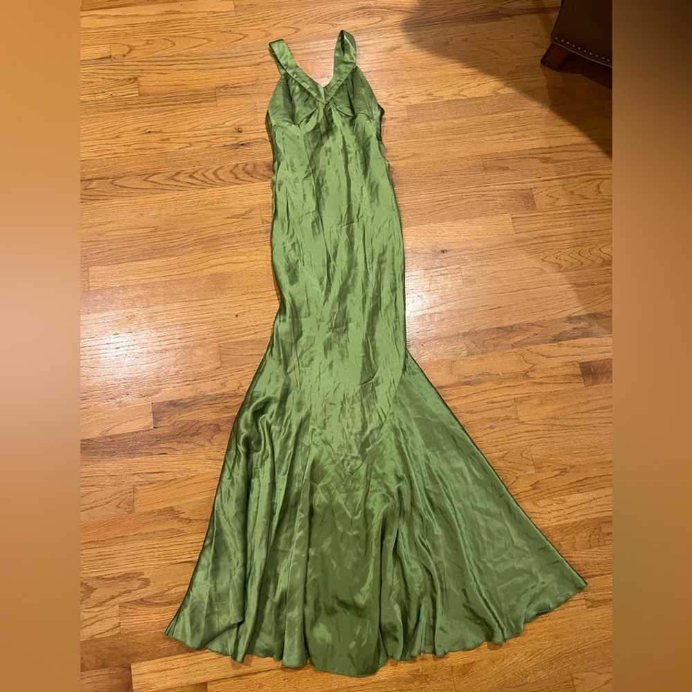 Jovani Formal Green 100% Silk Gown size 0 Prom Me… - image 1