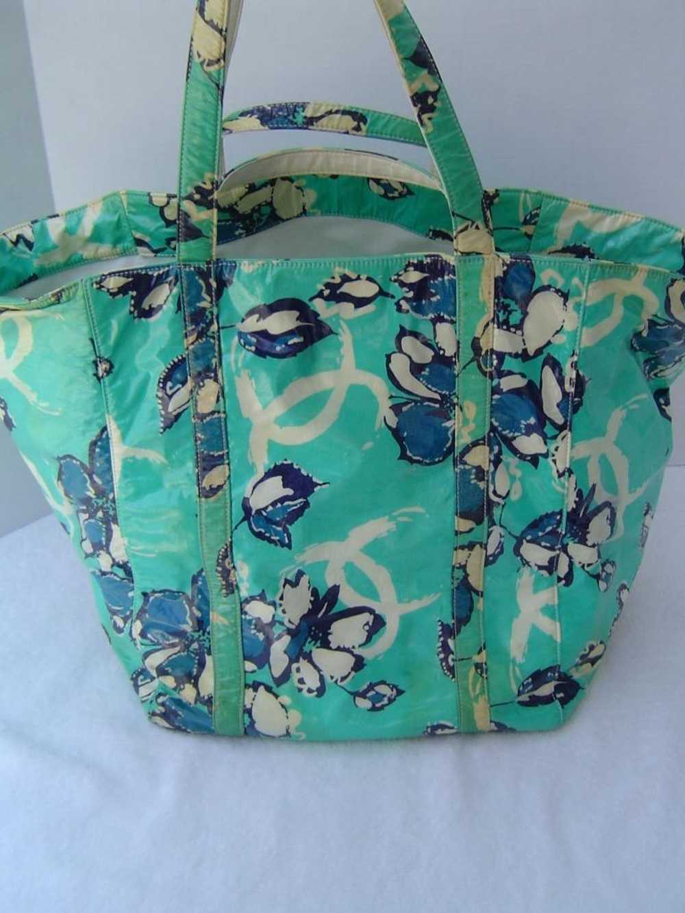 AUTHENTIC CHANEL XL GREEN AND BLUE COATED FLORAL … - image 4
