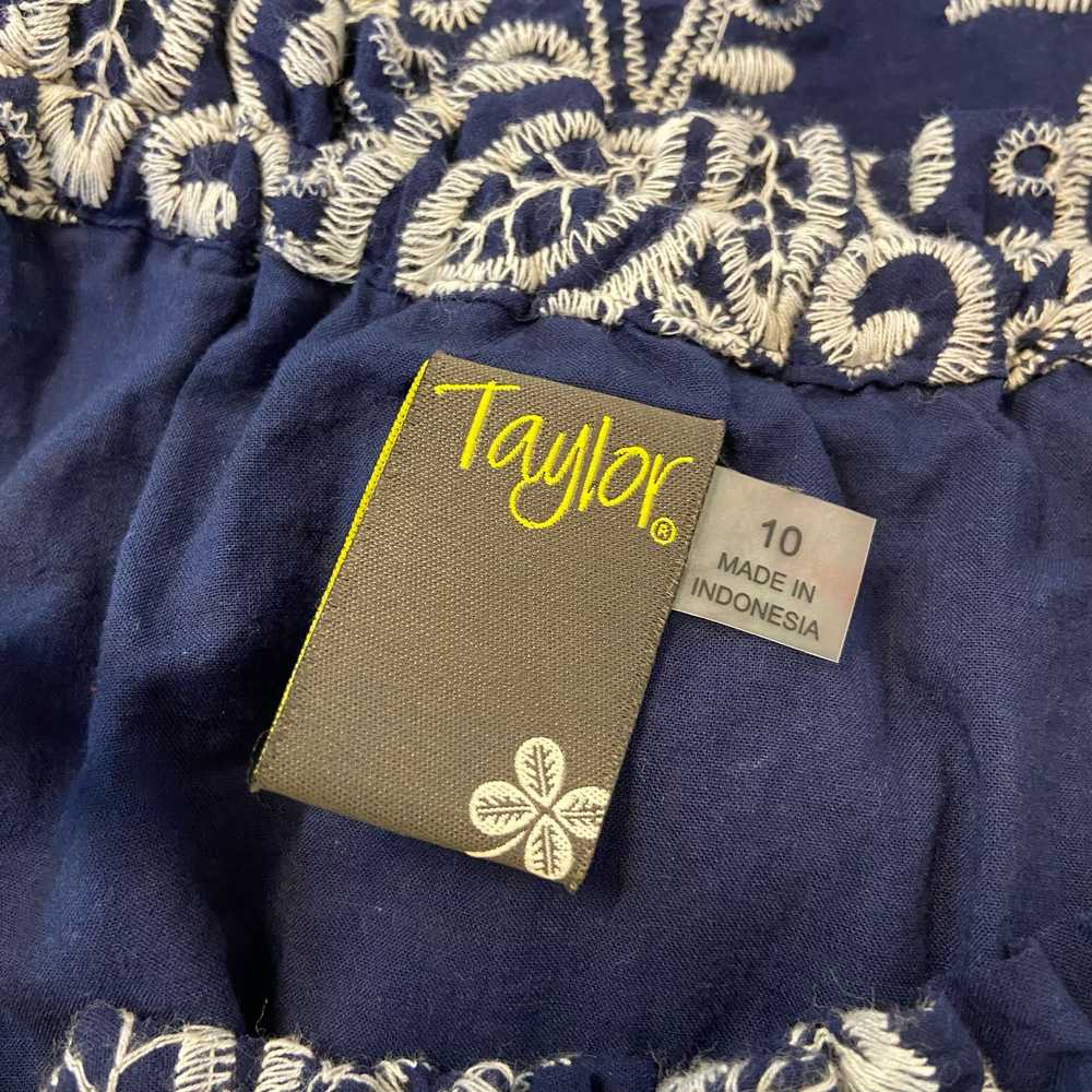 Taylor Embroidered Paisley Navy Blue & White Flou… - image 6