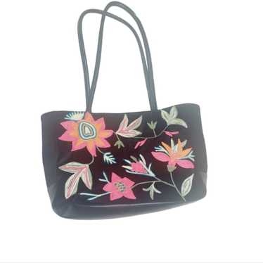 Bueno Floral Embroidered Retro 70s‎   Black purse