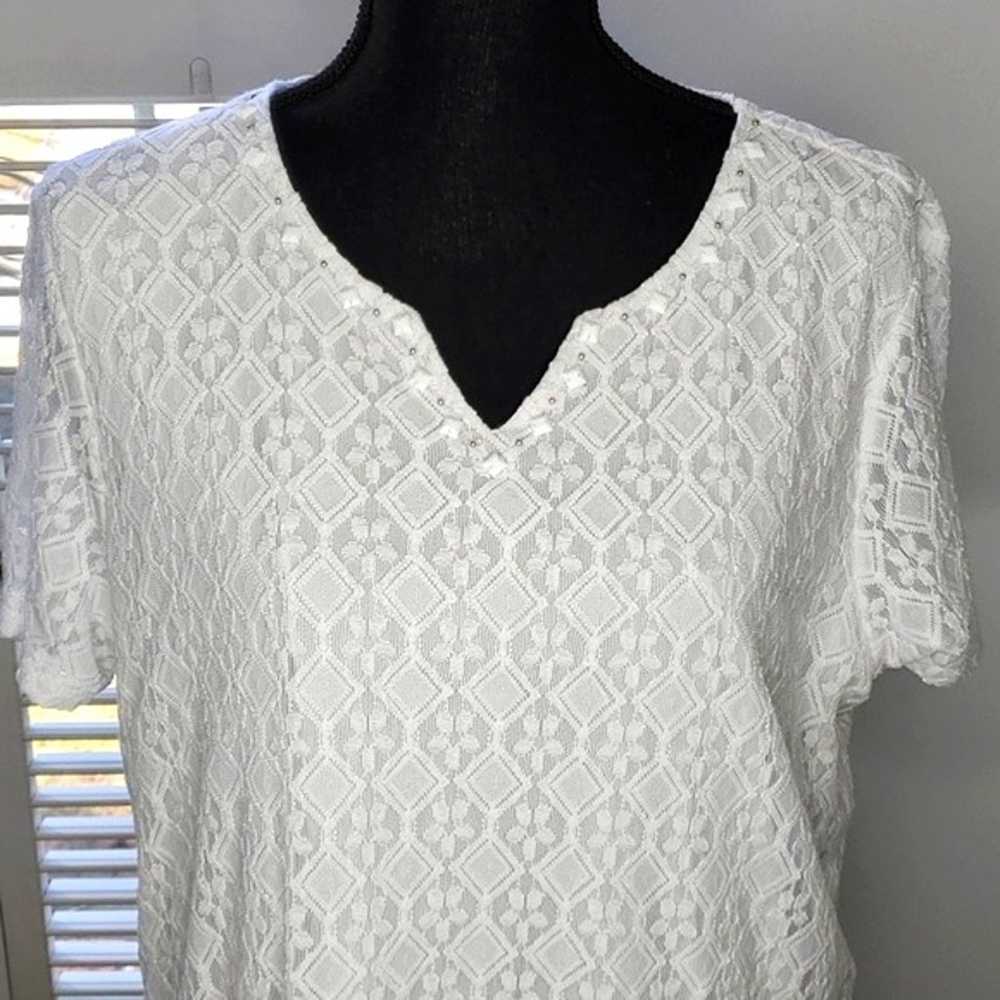 White Floral Lace Top - image 3