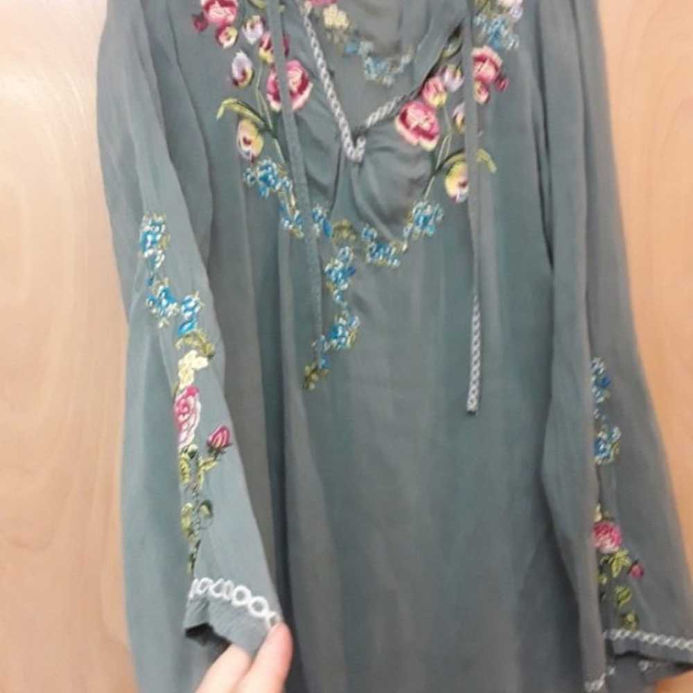 Johnny Was Grey Embroidered Floral Boho Peasant  … - image 4