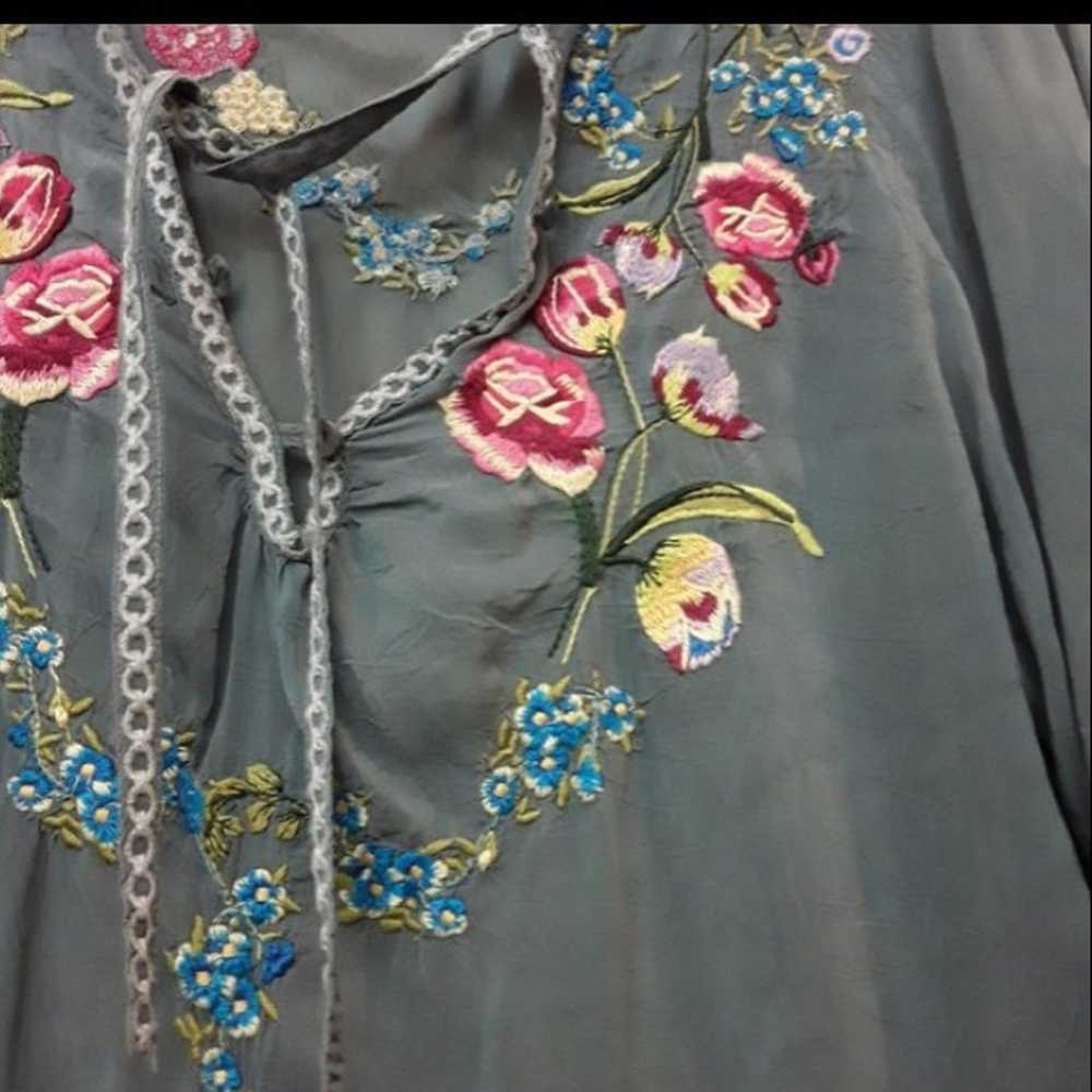 Johnny Was Grey Embroidered Floral Boho Peasant  … - image 7