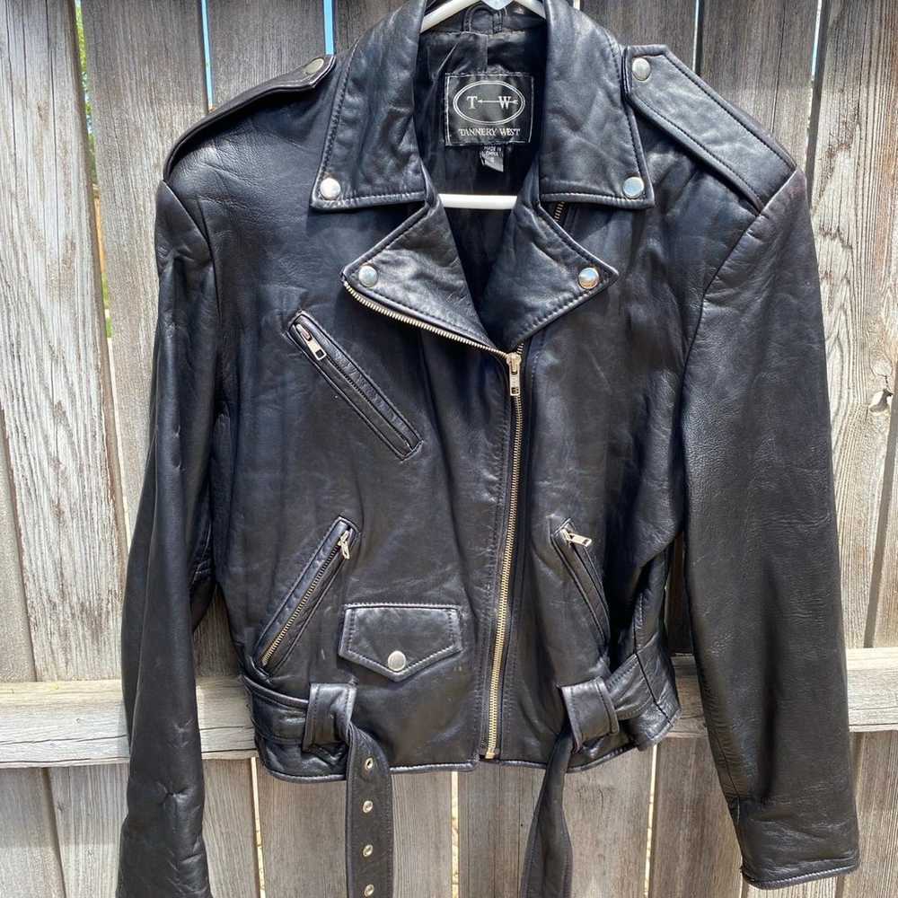 Vintage Leather Jacket size med/large - image 3