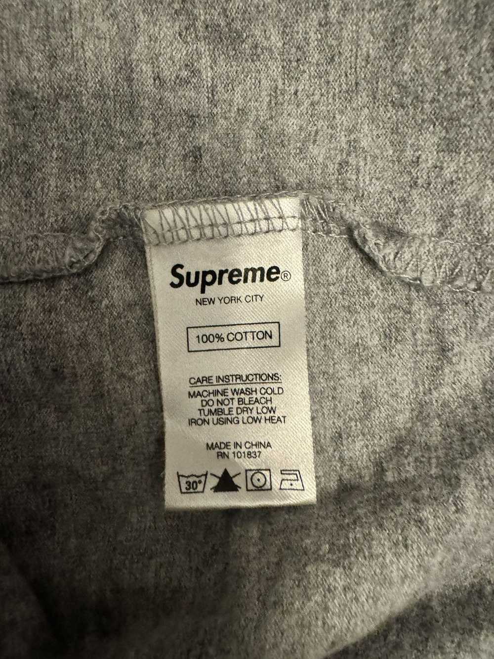 Supreme Supreme Small Box Logo Tee ‘Heather Grey’ - image 4