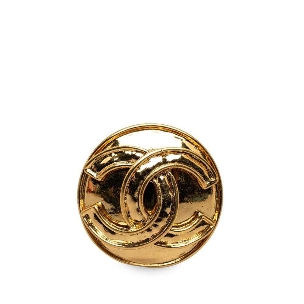 Product Details Chanel Round CC Brooch - image 1