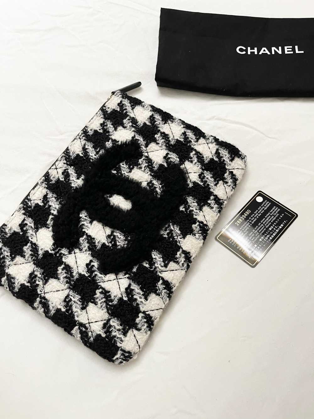 Product Details Houndstooth Tweed Zip Pouch - image 11