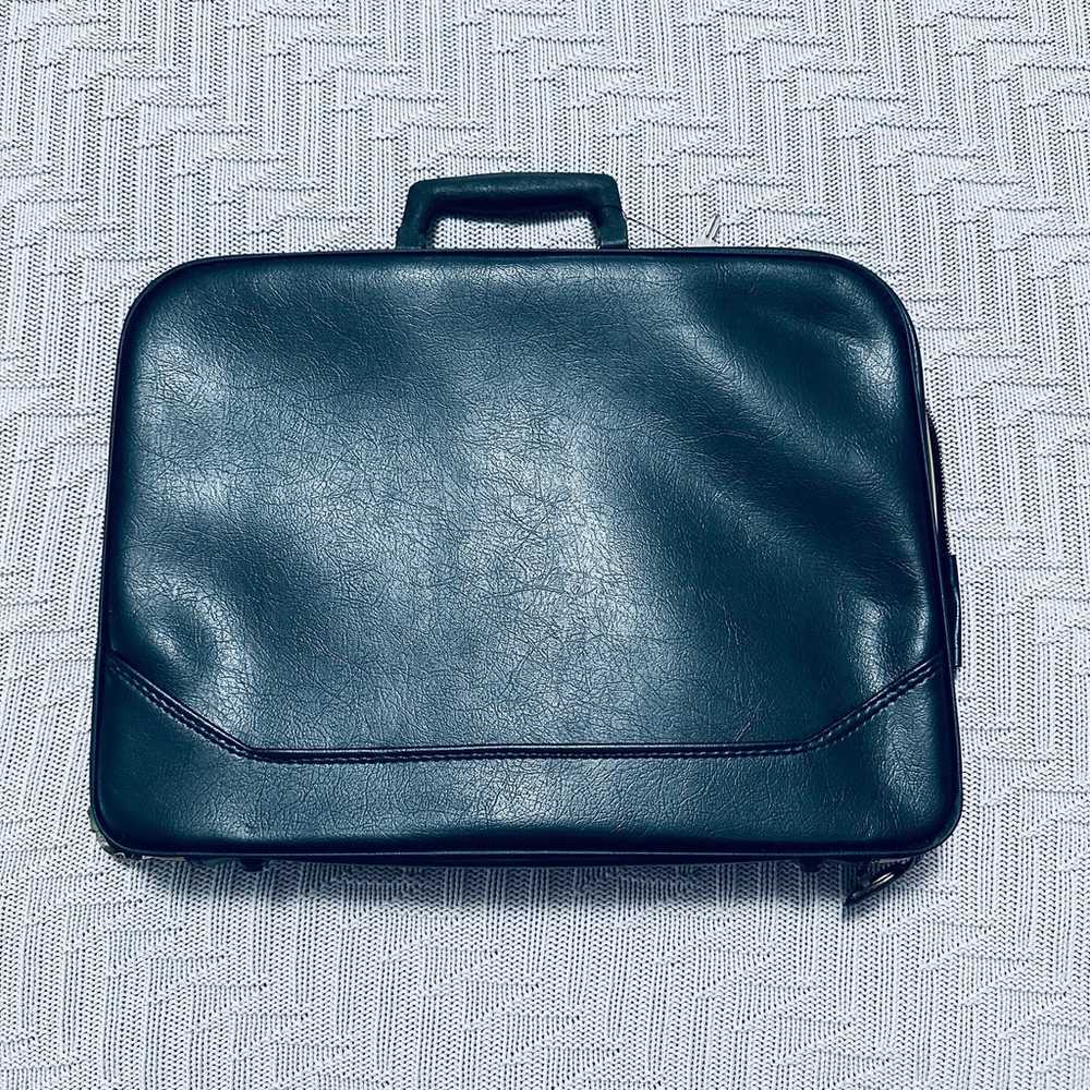 Vintage 1960s vinyl briefcase travel carryon - image 2