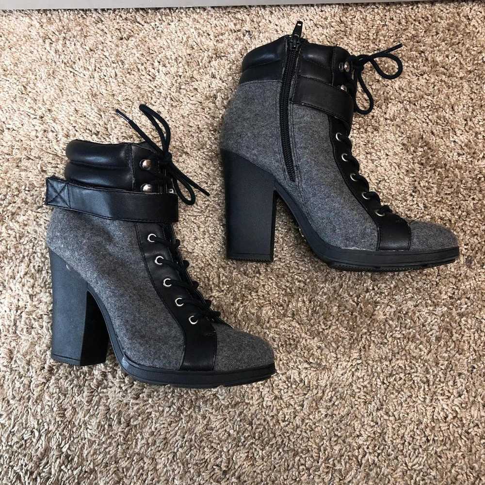 Women’s Grey and Black Wool Juicy Couture Booties - image 4