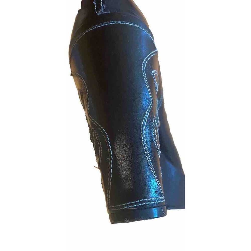 Vtg Y2K Kenneth Cole Black Leather Platform Embro… - image 6