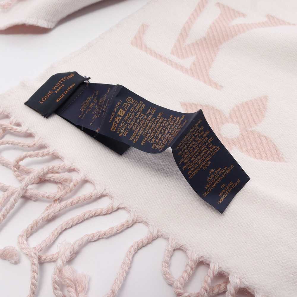 Louis Vuitton LV Essential Beige Rose Scarf Wool … - image 3