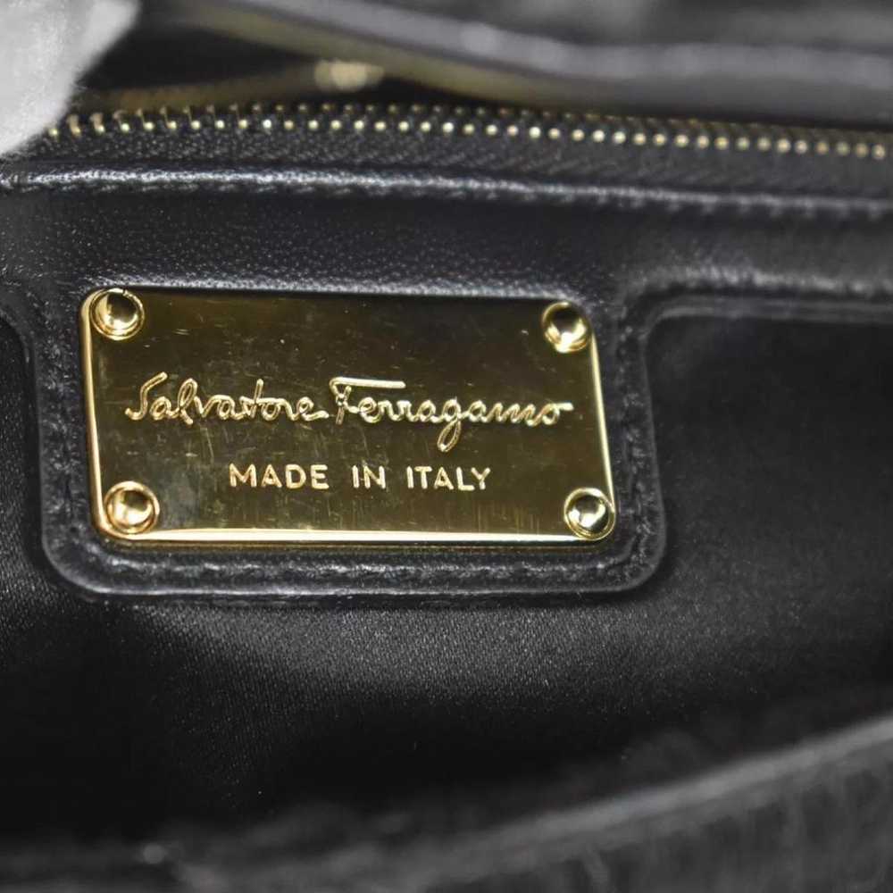 Salvatore Ferragamo Vara leather handbag - image 7