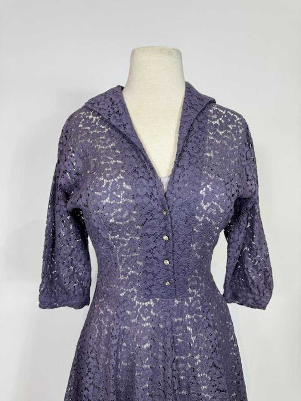 1940s - 1950s Eggplant Purple Lace Swing Dress - image 2