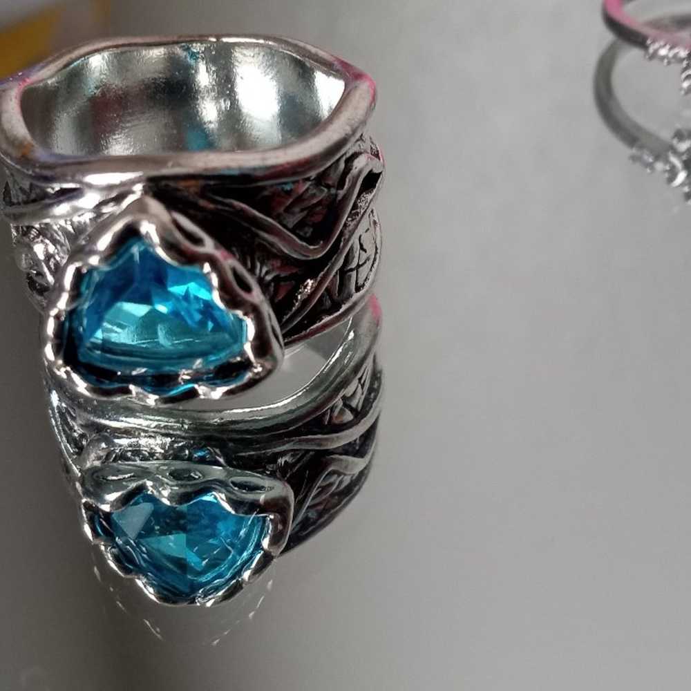 Vintage style Teal/ Turquoise gemstone ring - image 11