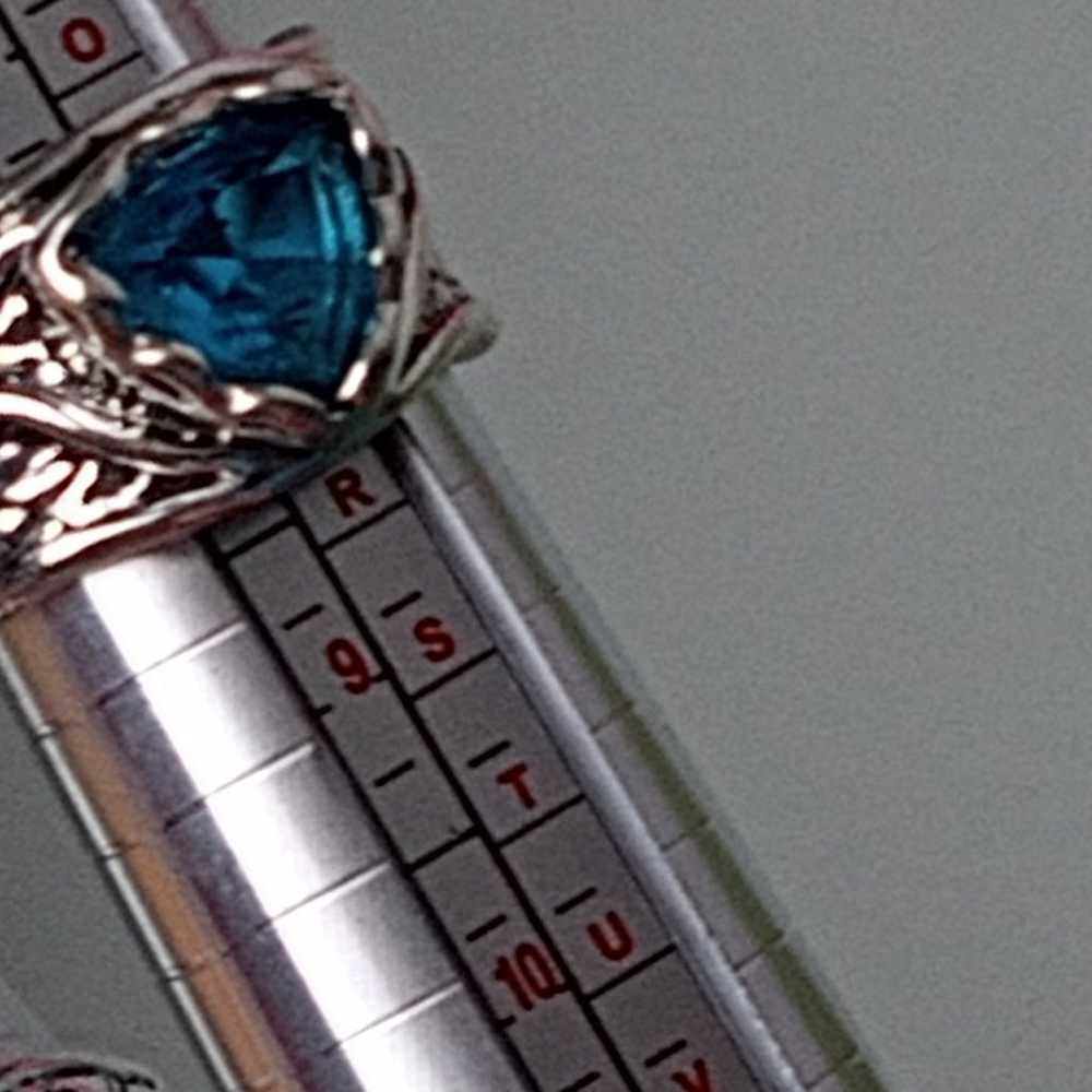 Vintage style Teal/ Turquoise gemstone ring - image 4