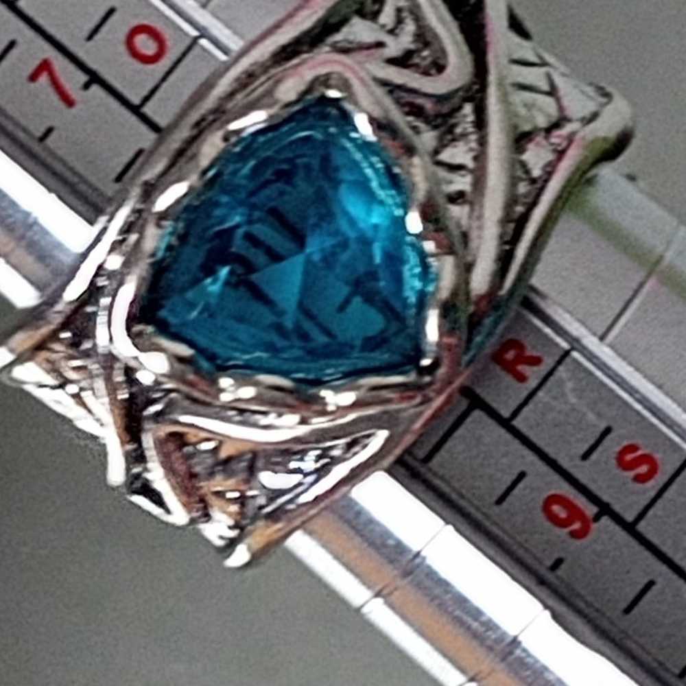 Vintage style Teal/ Turquoise gemstone ring - image 5