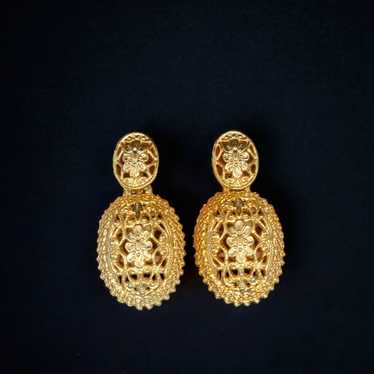 Vintage Filigree Gold Tone Drop Earrings - image 1