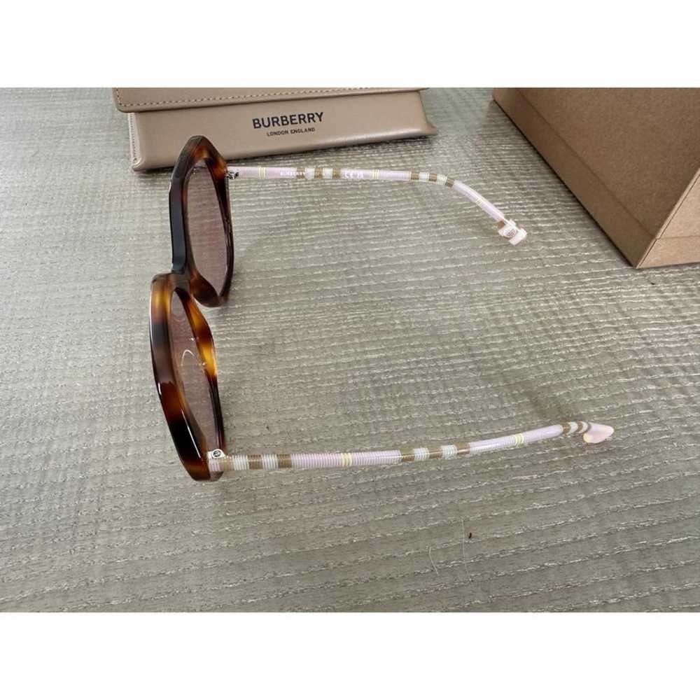 Burberry Sunglasses - image 8